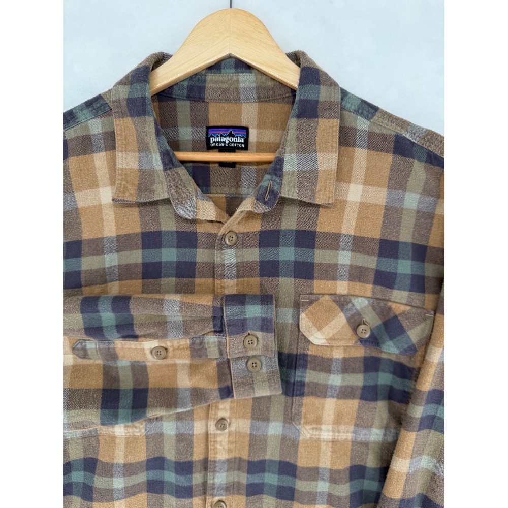 Patagonia Mens Organic Cotton Midweight Fjord Flannel Shirt Brown Plaid 42400 L